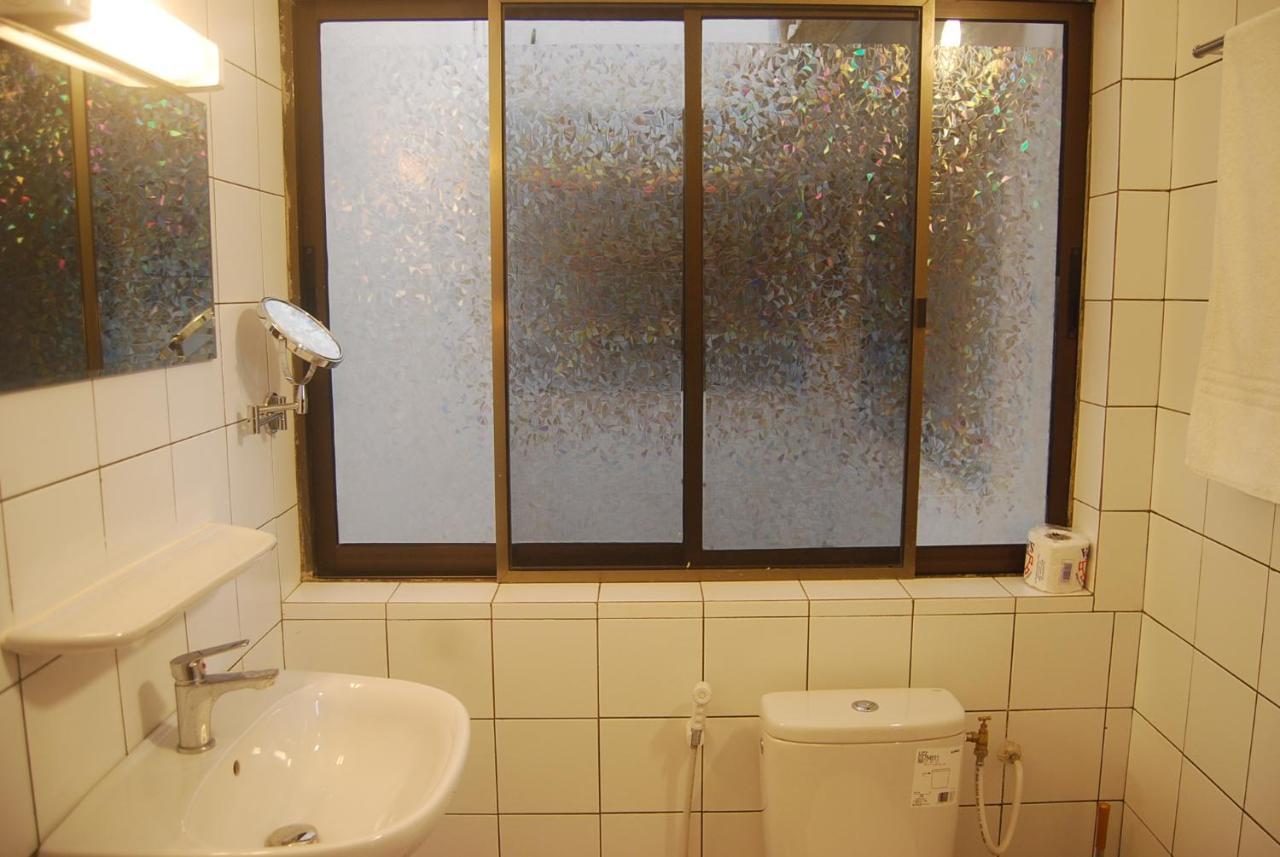 Karls Guesthouse Κοτονού Εξωτερικό φωτογραφία