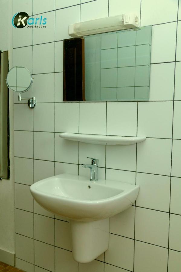 Karls Guesthouse Κοτονού Εξωτερικό φωτογραφία