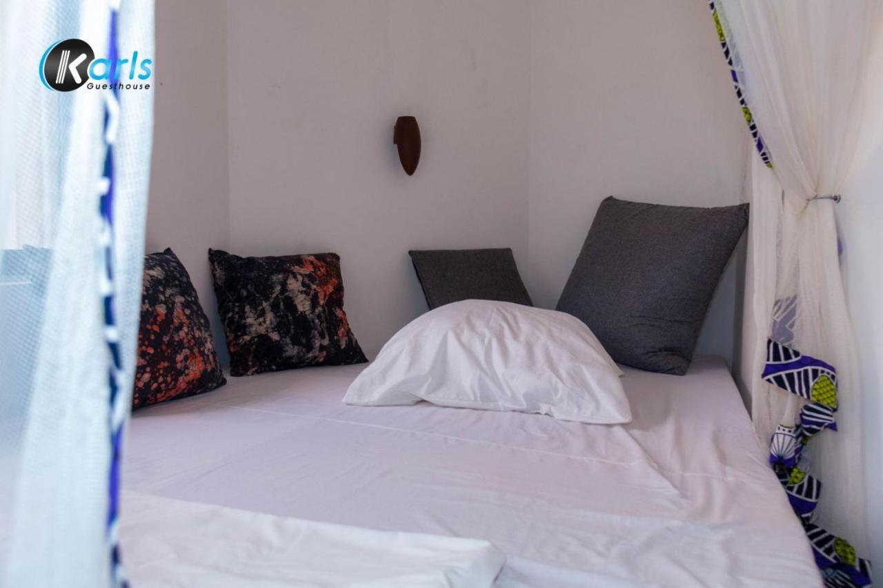 Karls Guesthouse Κοτονού Εξωτερικό φωτογραφία